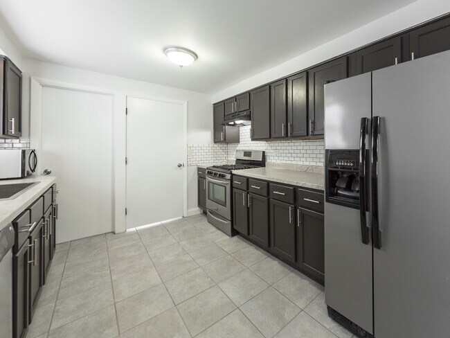 Foto del edificio - 1786 White St