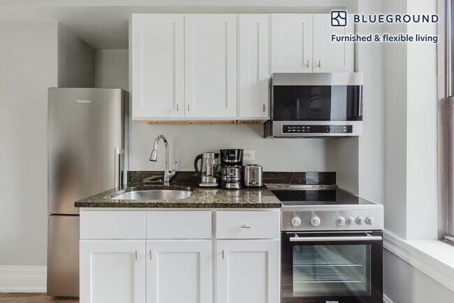 Foto del edificio - 240 W 73rd St