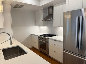 Building Photo - 49 Rogers St