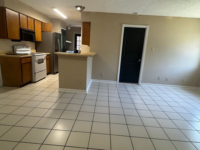 Building Photo - 11606 Castle Rock Ct