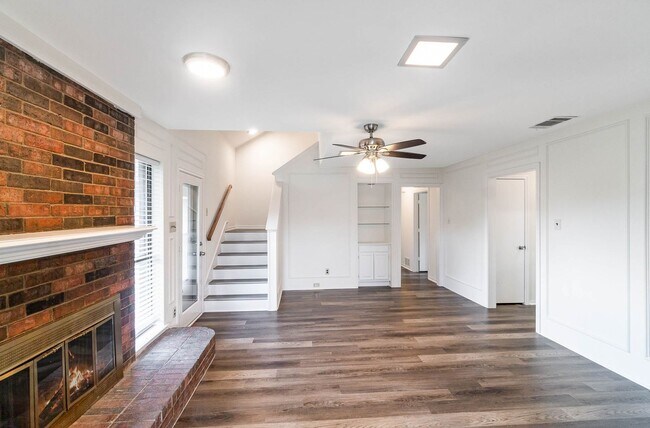 Foto del edificio - Beautifully Crafted Corner Lot 3-2-2 in Carrolton!