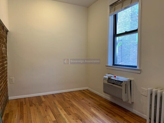 Building Photo - 151 West 82nd Street