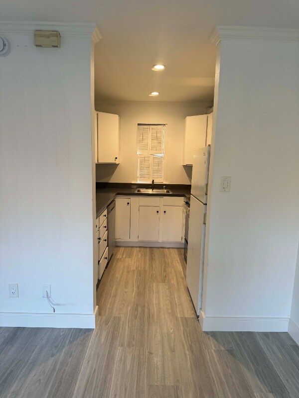 Building Photo - 27 Stevens Pl