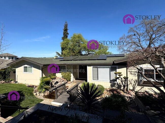 Foto del edificio - 790 Solana Dr