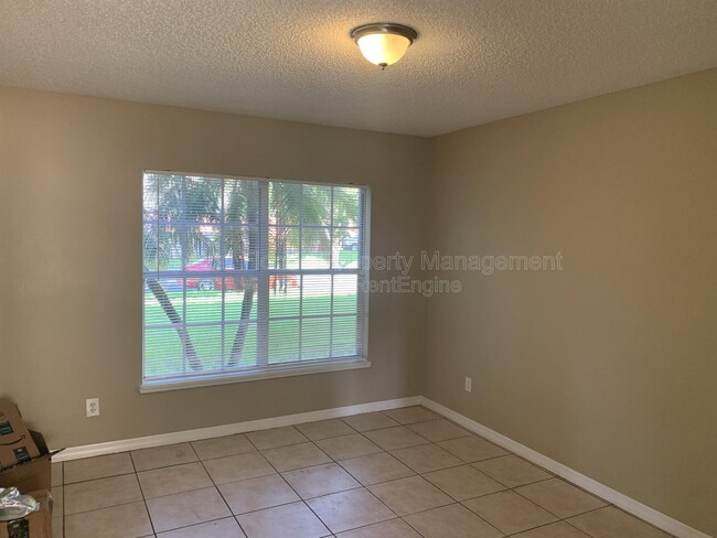 Building Photo - 4417 Pembridge Ave