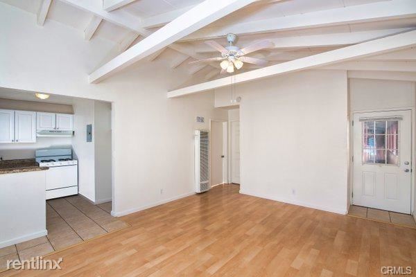 Building Photo - 2 br, 2 bath House - 306 E Balboa Blvd Apt 3
