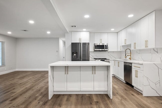 Photo - 2298 NE 4th Ave House