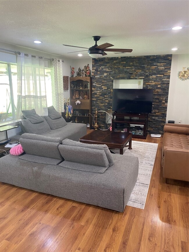 Foto del edificio - 12930 Kimberley Ln