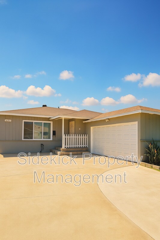 Foto principal - 16323 McRae Ave