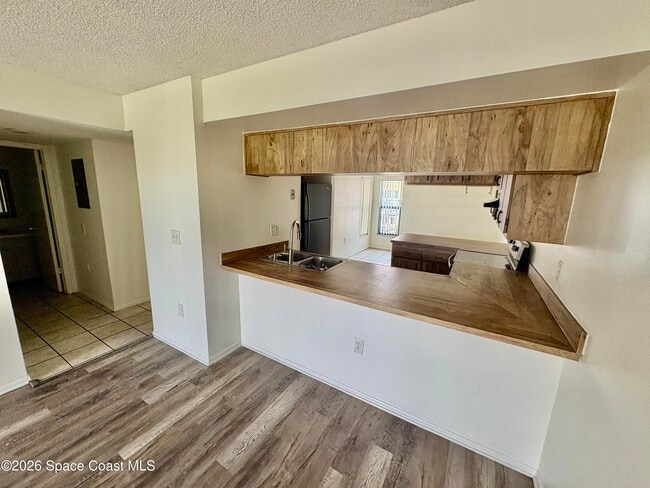 Building Photo - 420 Catamaran Dr