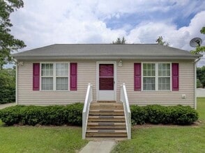 Building Photo - 501 W Carver St