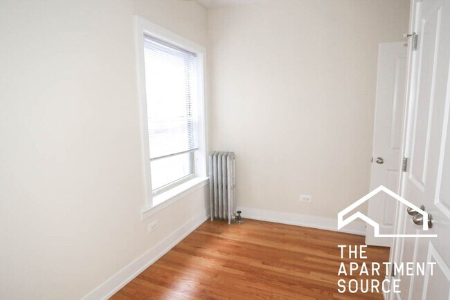 Foto del edificio - 5115 N Winchester Ave