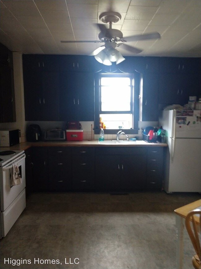 Foto del edificio - 2 br, 1 bath Apartment - 515 4th St.