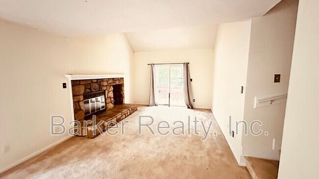 Foto del edificio - 3401 Whitford Ct