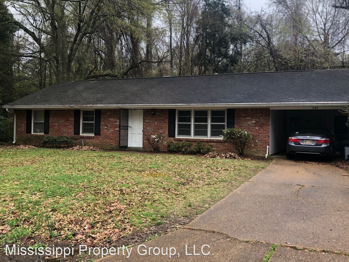Primary Photo - 4 br, 3 bath House - 909 Chickasaw Road