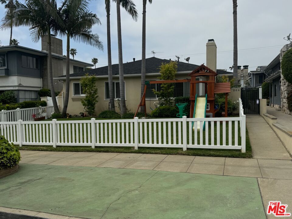 Foto principal - 944 21st St