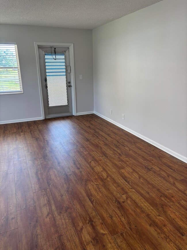 Building Photo - 311 Andover M