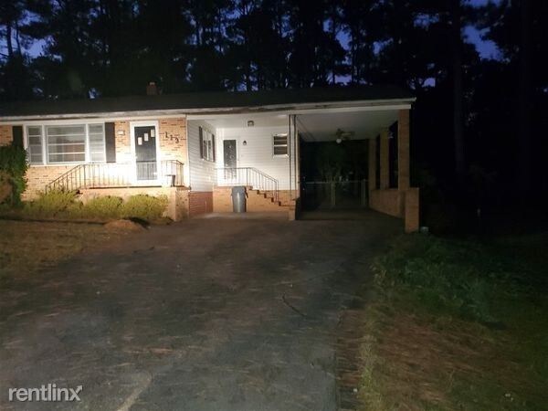 Building Photo - 3 br, 1 bath House - 113 Pinion Dr