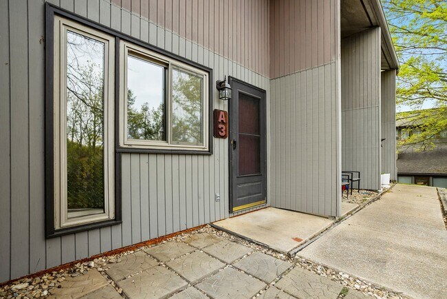 Foto del edificio - 2 Bedroom 1 Bath Condominium Located in Johnson City, TN