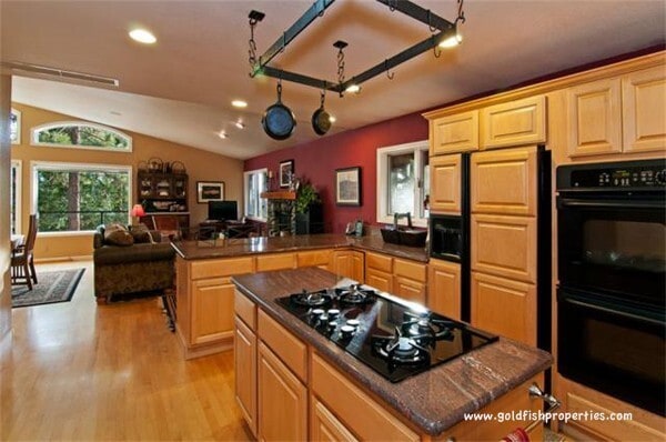 Foto del edificio - Incline Village: House - 4 Bedrooms, 3.5 B...