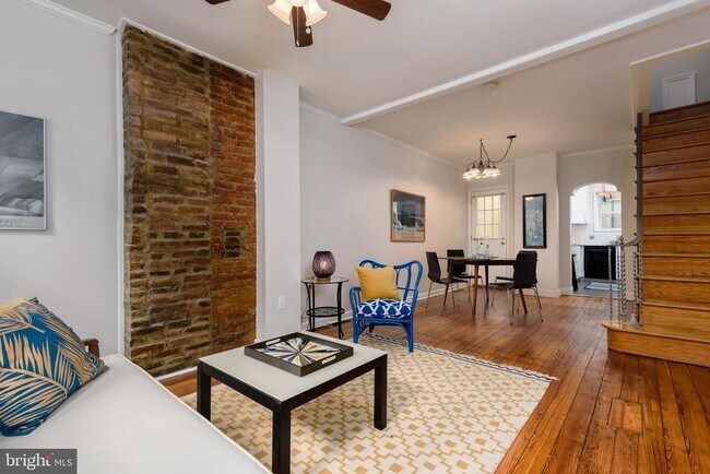 Foto del edificio - 2447 Olive St