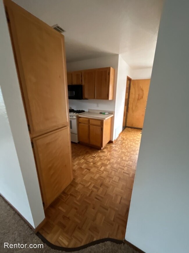 Building Photo - 3 br, 2 bath House - 2347 Bayview Lane