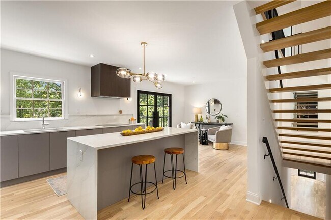 Foto del edificio - 1327 Harvard Rd NE