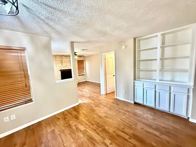 Building Photo - 8811 Schick Rd