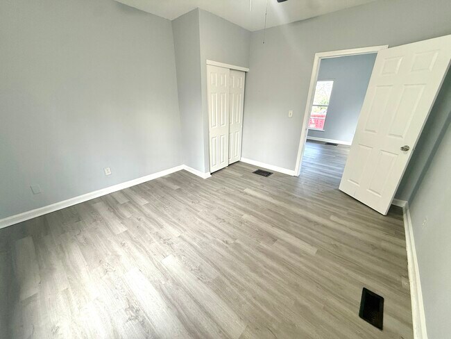 Foto del edificio - 22 Pleasant Ave