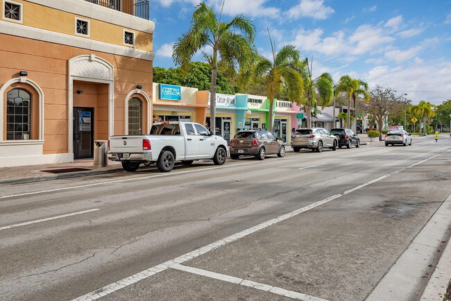 Foto del edificio - 511 Lucerne Ave