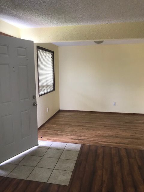 Building Photo - Available Now: 2 Bedroom ~ 1 Bath Duplex i...