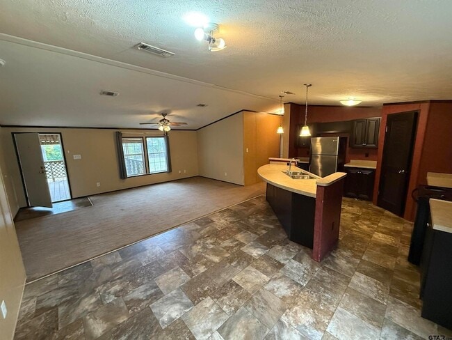 Foto del edificio - 241 CR 2445