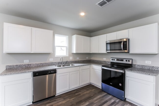 Building Photo - 207 Shalako Ln