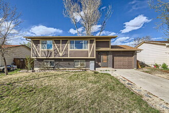 Building Photo - 3830 Pearl Dr