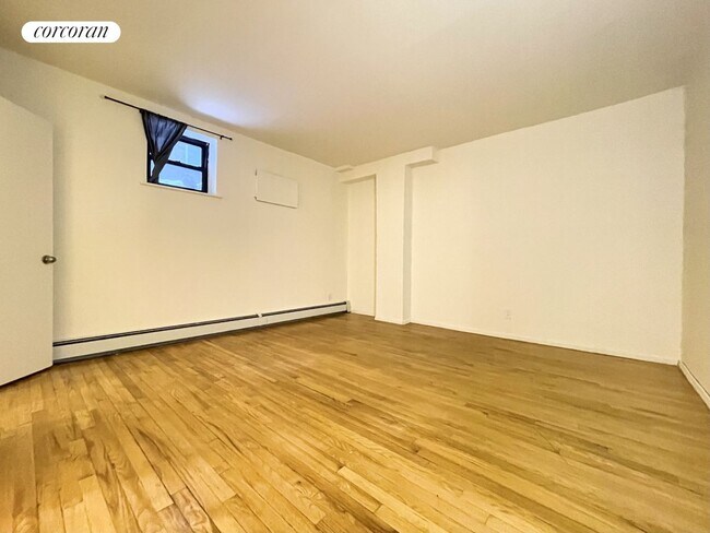 Building Photo - 463 Avenue P