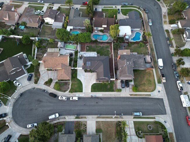 Photo - 24171 Laulhere Plz House