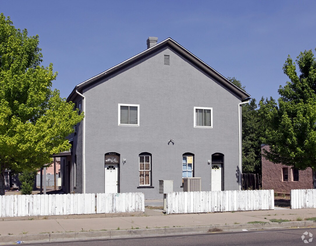 Primary Photo - 1427 E Evans Ave