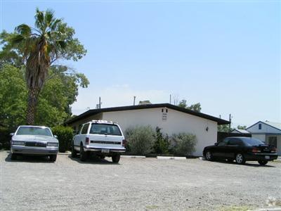 Building Photo - 2202-2212 N Madelyn Ave