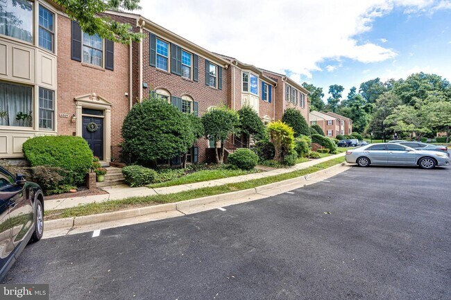 Building Photo - 6867 Williamsburg Pond Ct
