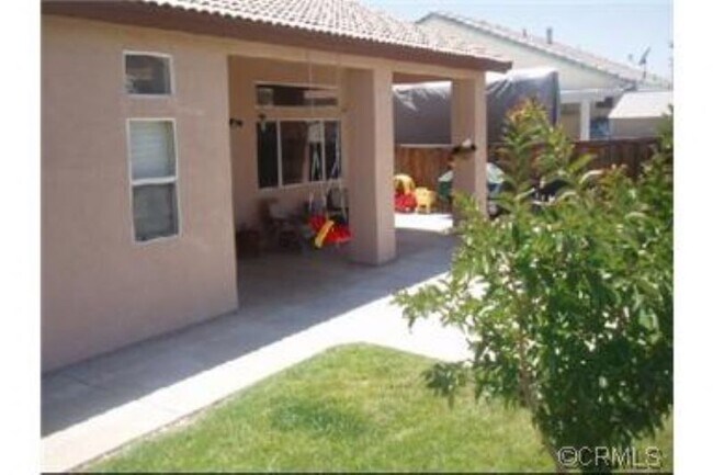 Building Photo - 4 Bed 3 Bath home for rent in Murrieta