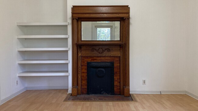 Foto del edificio - 201 E Caldwell Ave