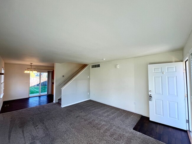 Building Photo - 3115 Swan Point Dr