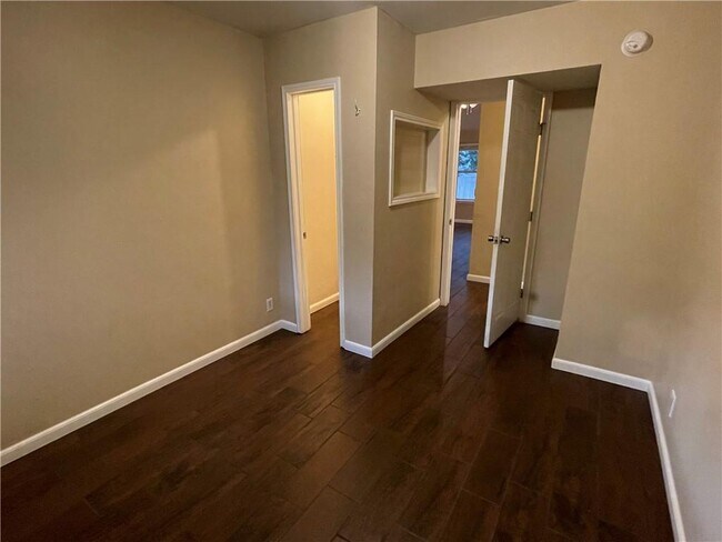 Foto del edificio - 1800 Columbine Ln