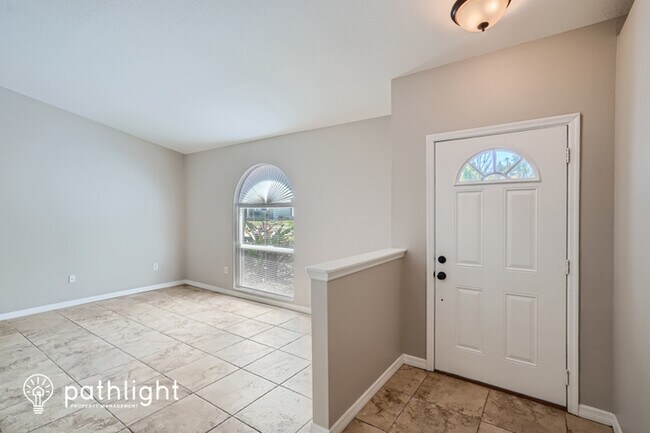 Building Photo - 9719 Glenpointe Dr, Riverview, FL, 33569