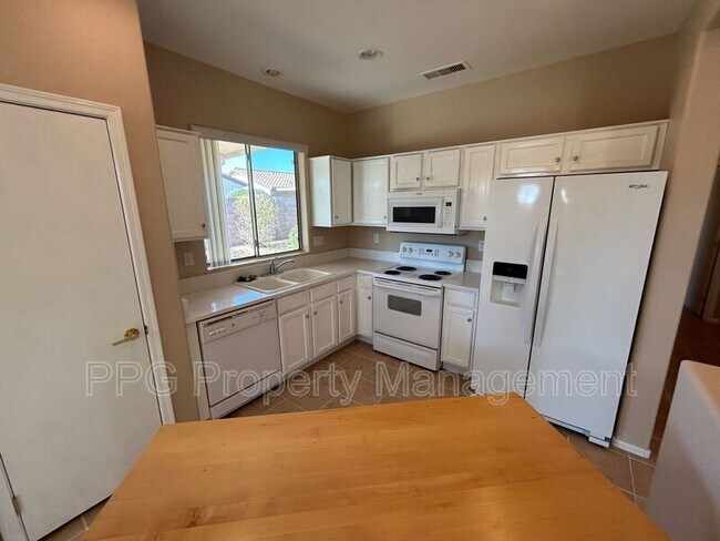 Foto del edificio - 16825 W Cortaro Point Dr