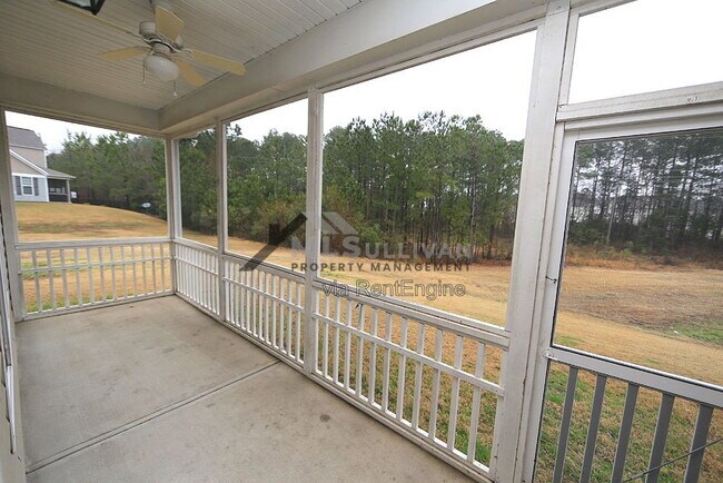 Foto del edificio - 1112 Garden Square Ln