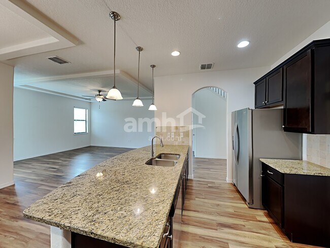 Foto del edificio - 11904 Winterset Cove Dr
