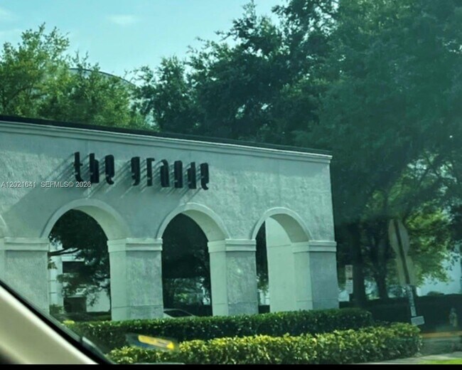 Foto del edificio - 204 E South St