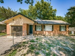 Building Photo - 368 Crenshaw Dr