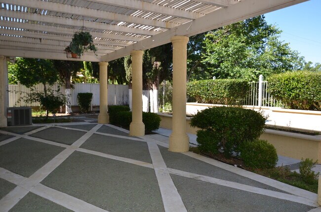 Foto del edificio - Wonderful Newer Home in Quiet Tracy Neighb...